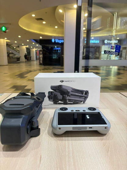 DJI MAVIC 3 PRO (DJI RC)