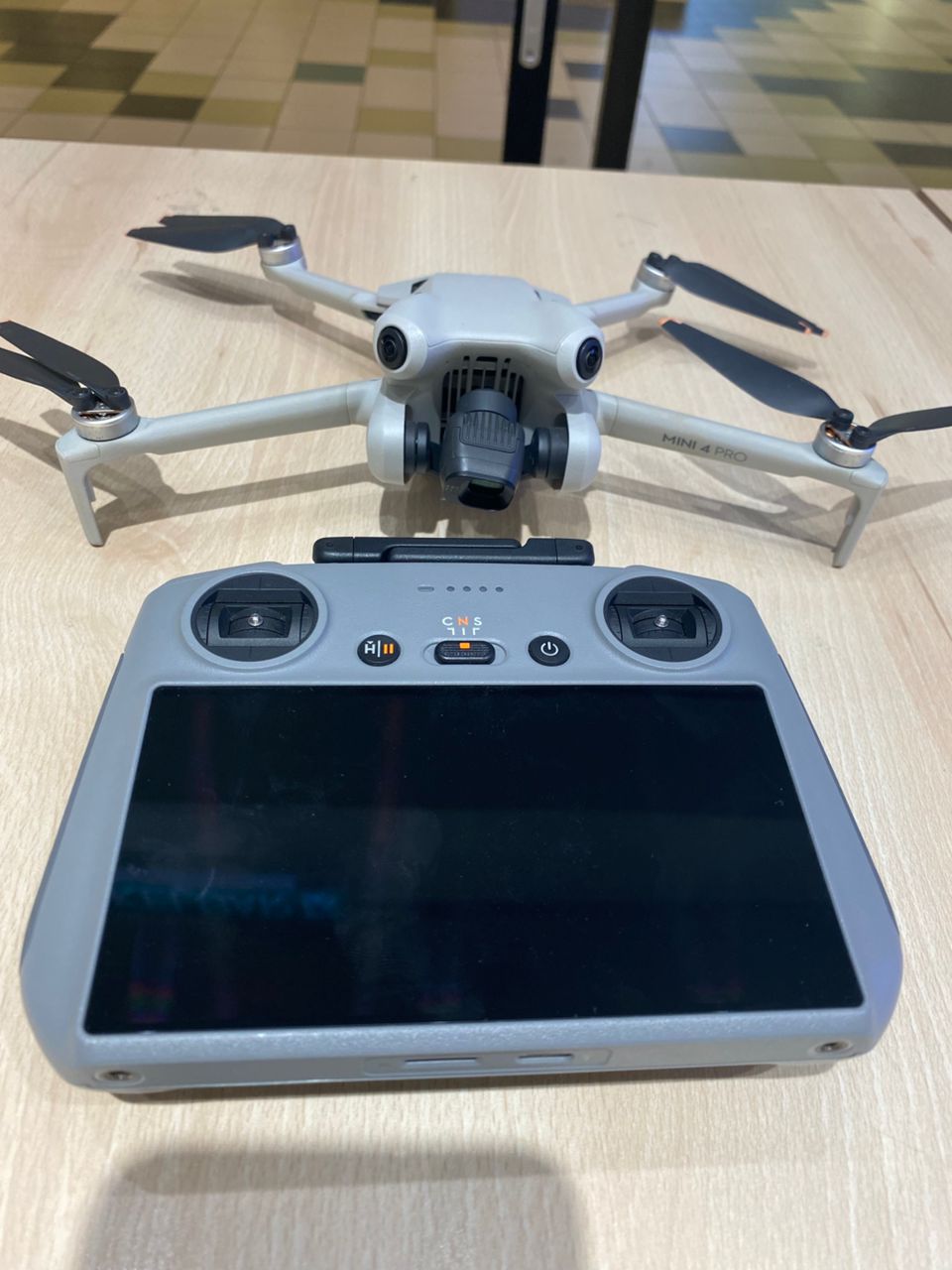 DJI MINI 4 PRO (DJI RC 2) (DISPLAY UNIT)