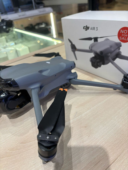 DJI AIR 3 (DISPLAY UNIT)